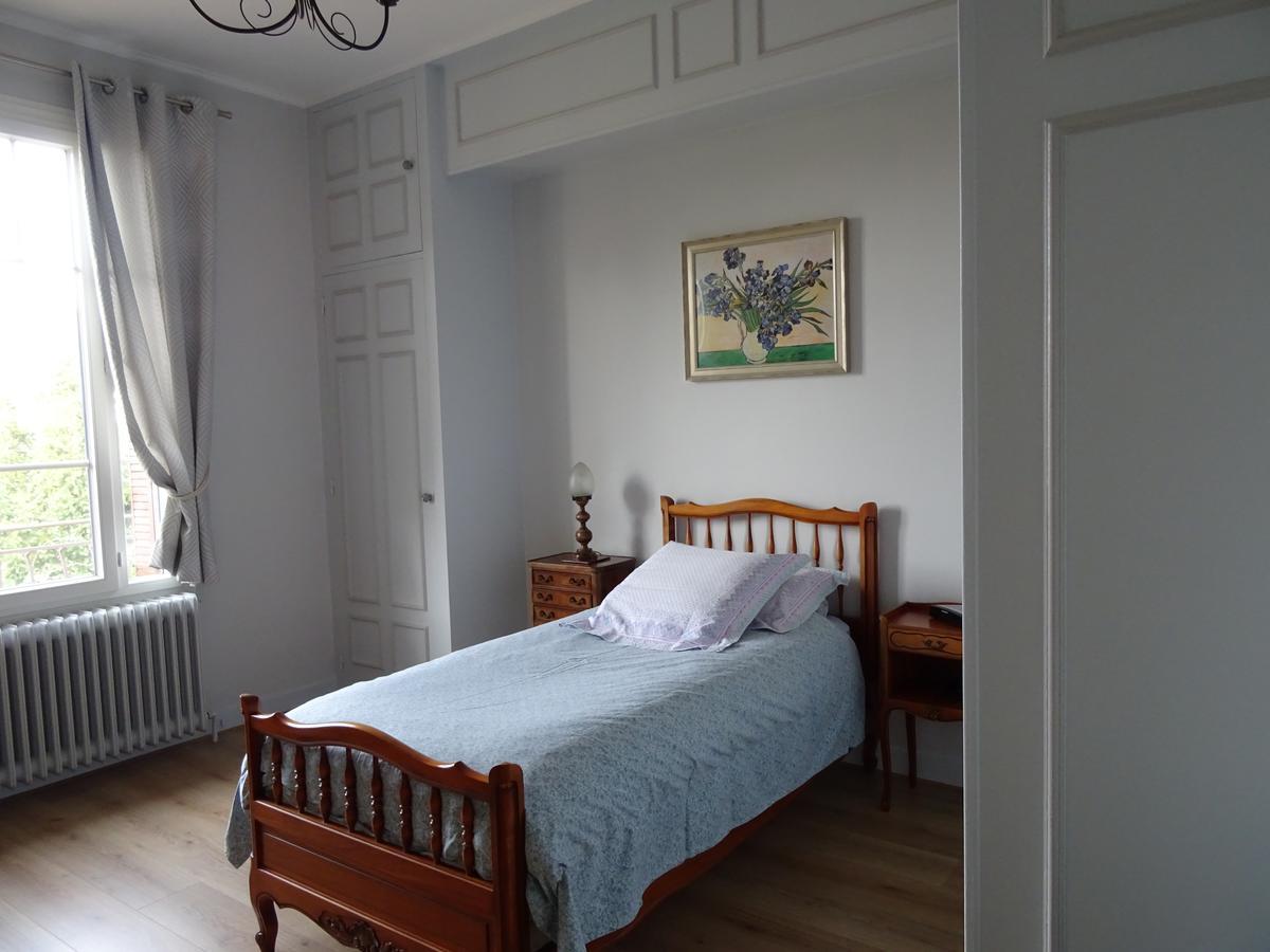 Chez Sylvie Hotel Sainte-Foy-lès-Lyon Екстериор снимка