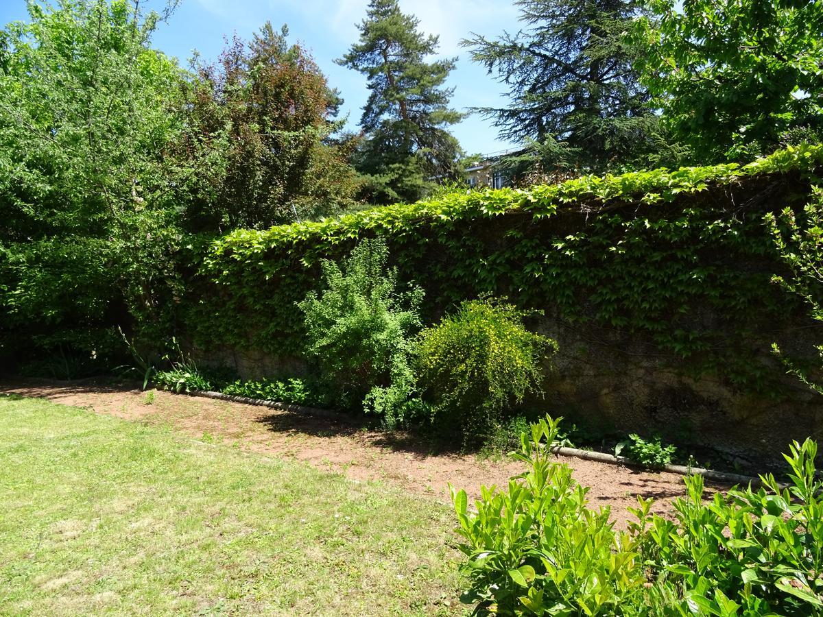 Chez Sylvie Hotel Sainte-Foy-lès-Lyon Екстериор снимка